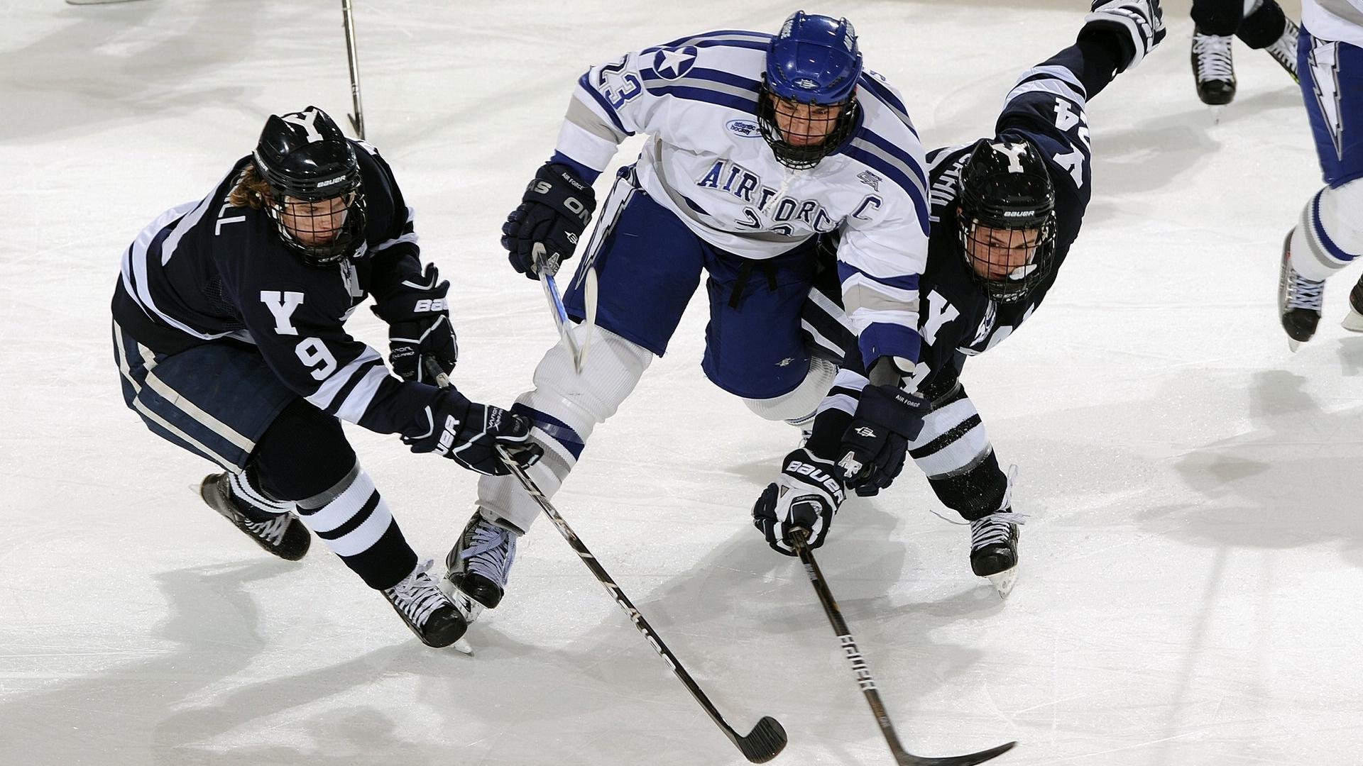 开云真人娱乐官网-德甲战术盛宴：变化莫测，精彩纷呈！，德甲格局